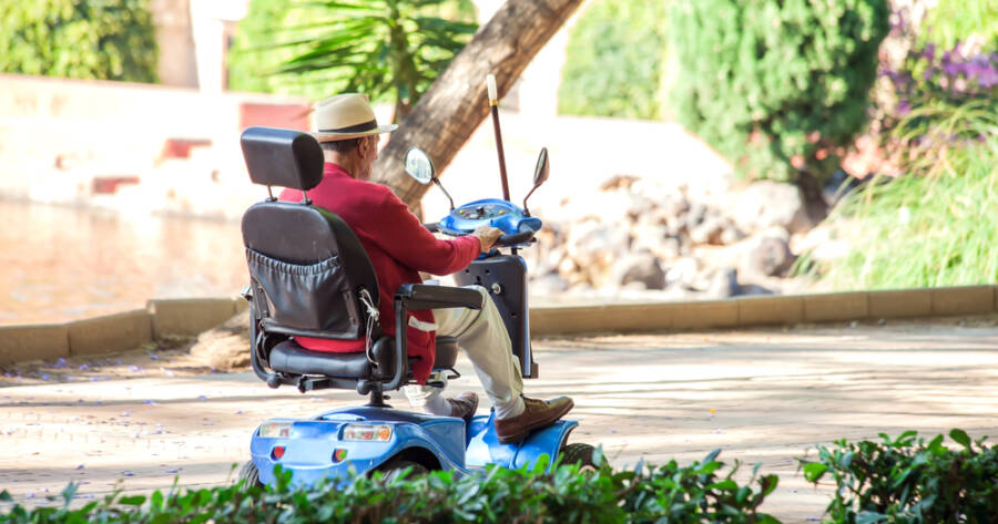 Innovative Mobility Devices Enhancing Senior Independence