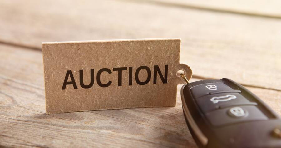 How to Find Deals at Government-Seized Vehicle Auctions